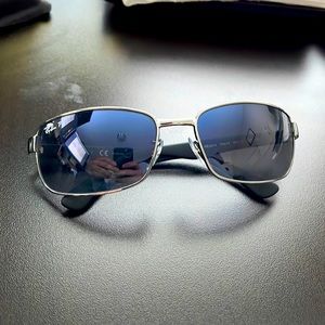 **BRAND NEW, Never worn** Unisex RayBan Polarized Sunglasses